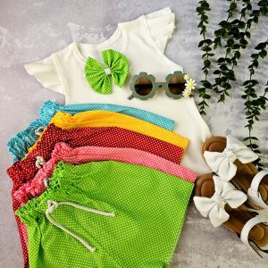 کراپ شورتک خال خالی